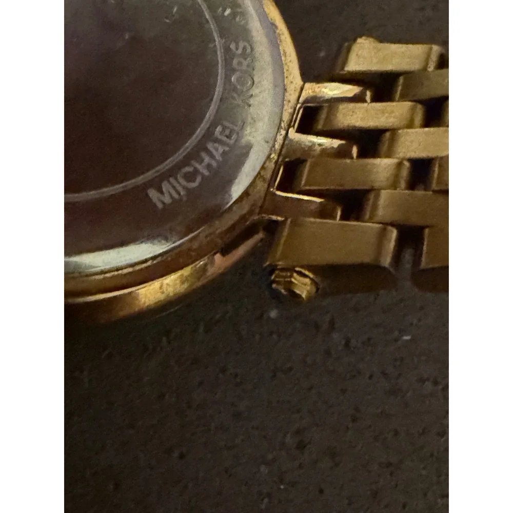 Michael Kors Darci MK3191 Gold Tone Crystal Pave Bezel Ladies Watch
